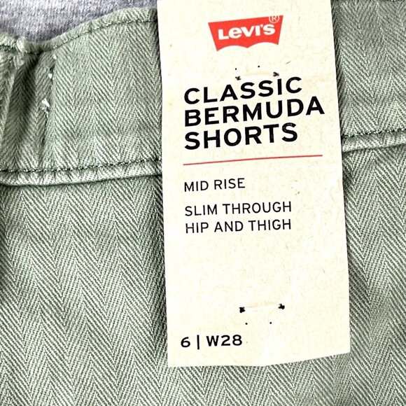 NWT Levi's Women's Green Bermuda Size 6 Waist 28 Classic Mid Rise Slim Stretch - Picture 4 of 12